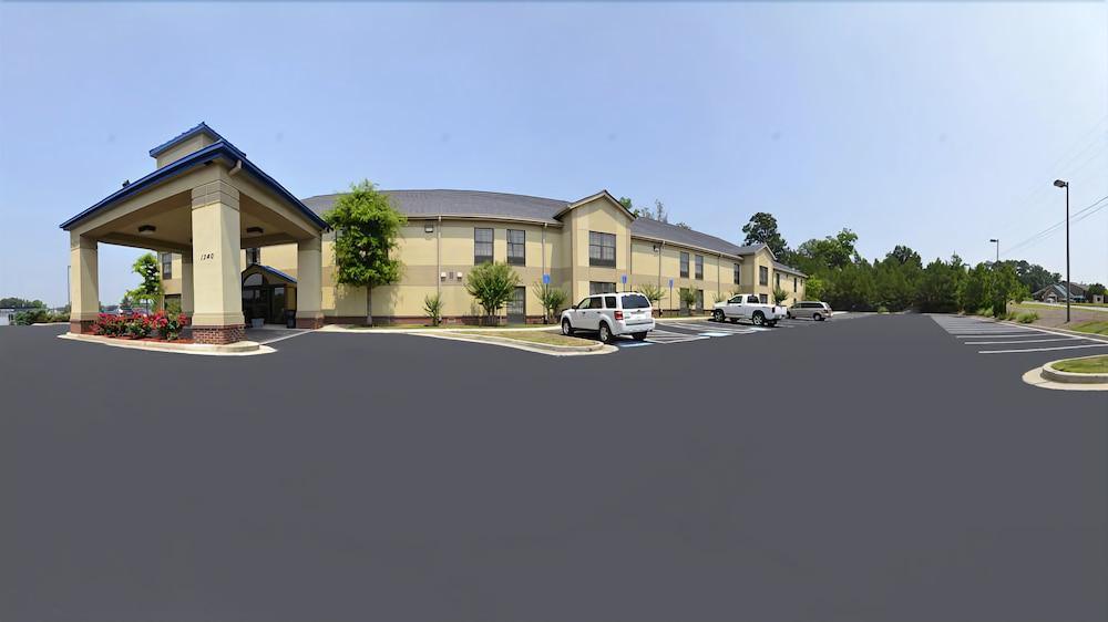 Best Western Hiram Inn And Suites Exterior photo