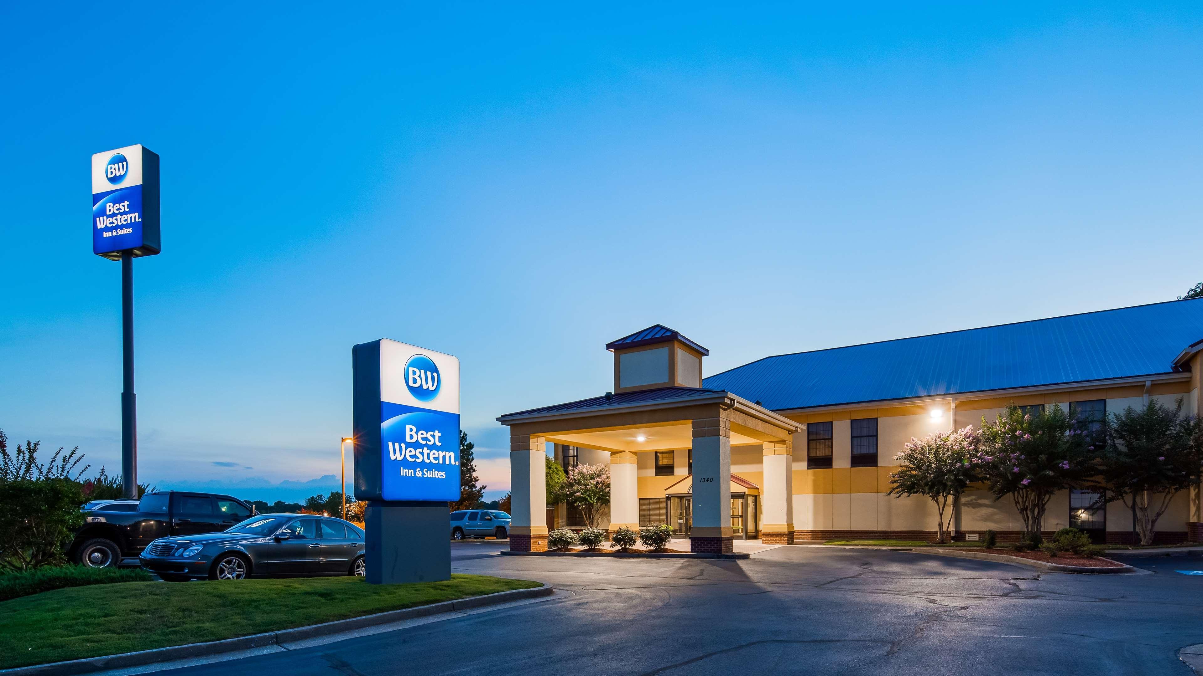 Best Western Hiram Inn And Suites Exterior photo
