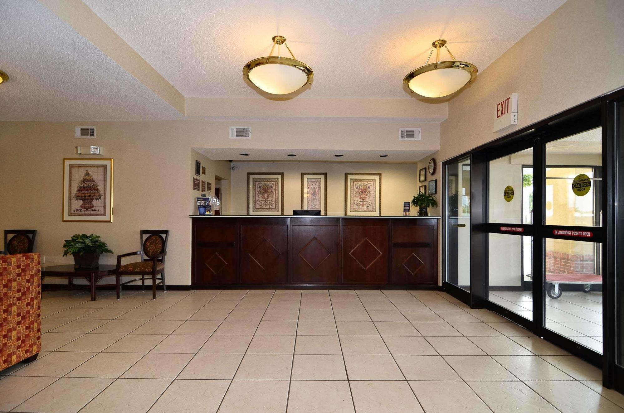 Best Western Hiram Inn And Suites Exterior photo
