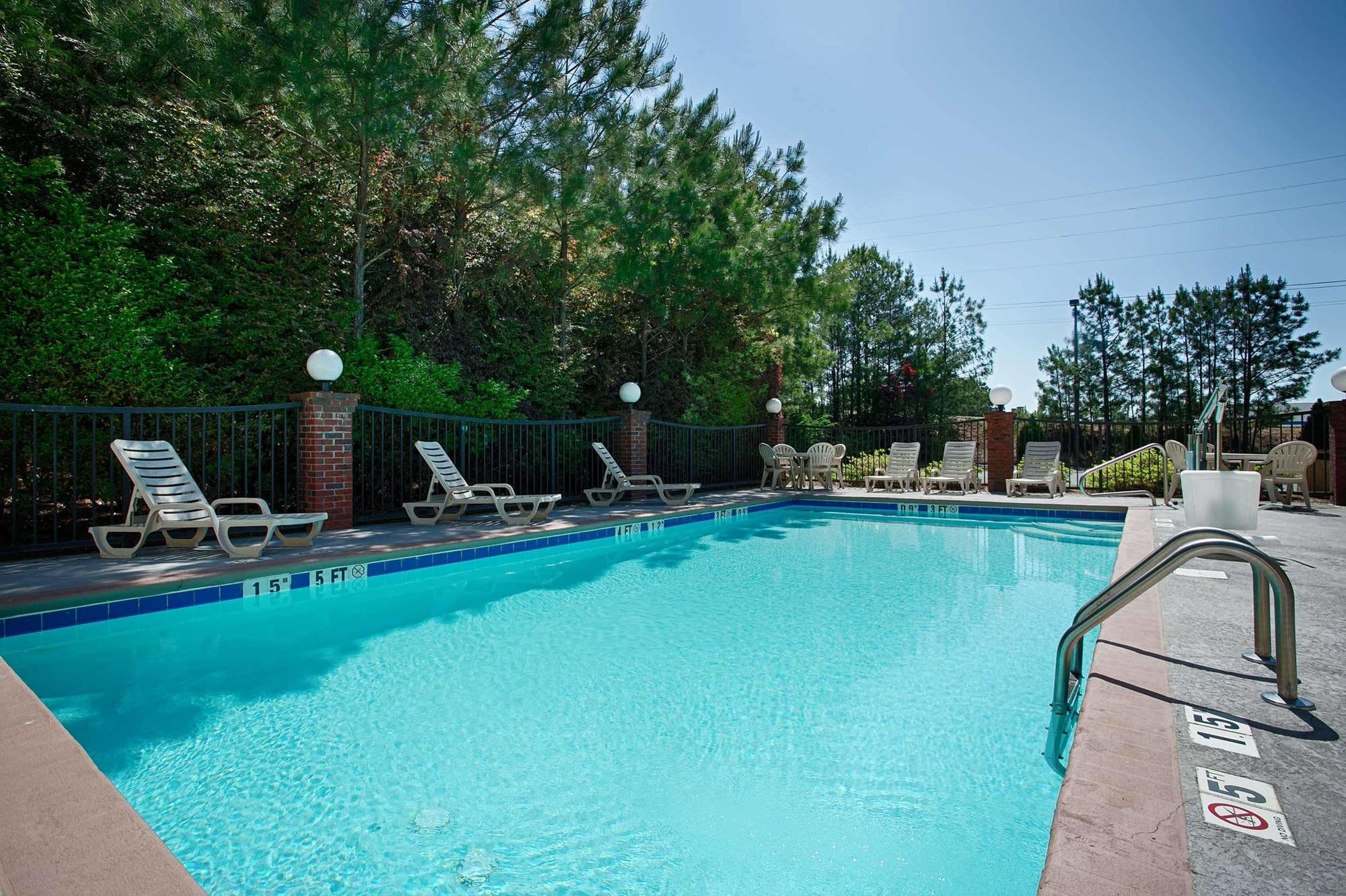 Best Western Hiram Inn And Suites Exterior photo